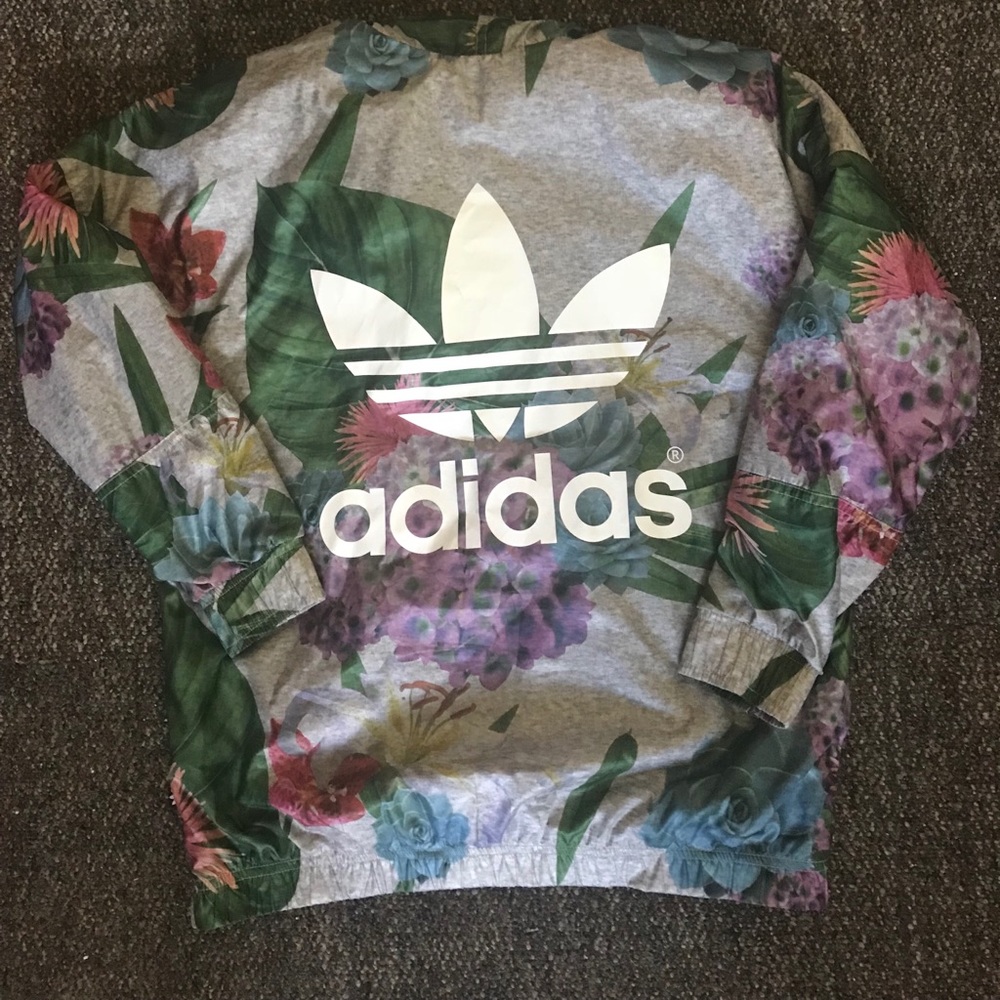 LIMITED EDITION ADIDAS PULLOVER - Picture 2 of 6